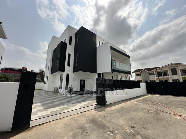 4bdrm Mansion in East Legon for sale · Photo 2