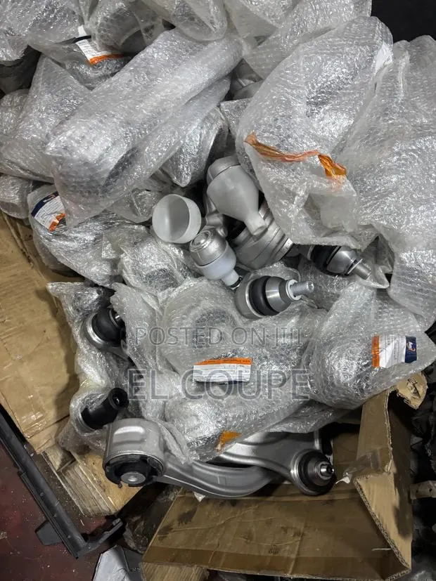 C300/W205 Lower Arm / Control Arm 2015-2016-2017-2018-2019-2020 · Photo 1