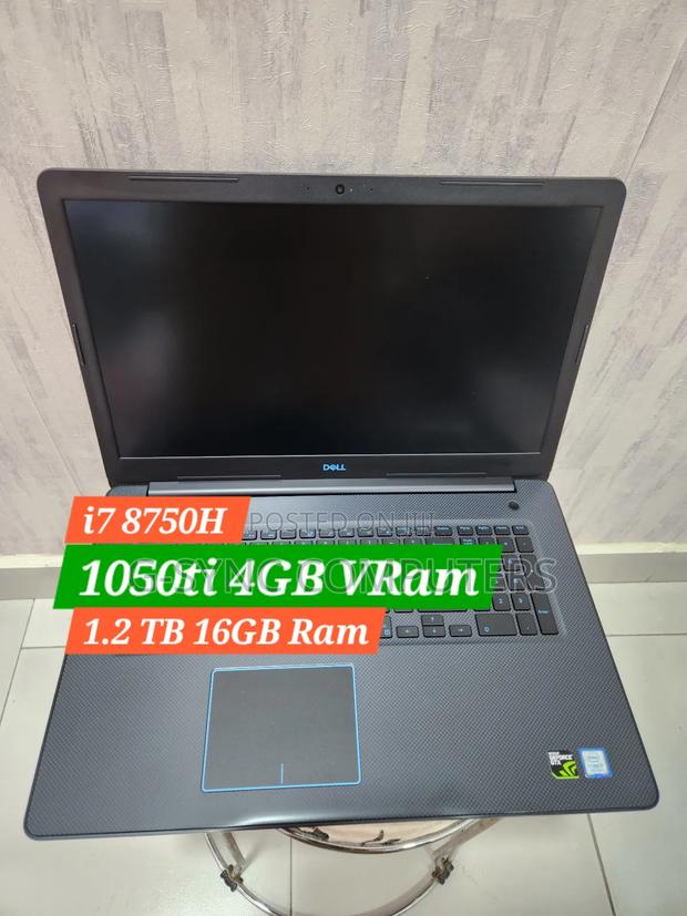 Laptop Dell G3 17 3579 16GB Intel Core I7 HDD+SSD 1T · Photo 2
