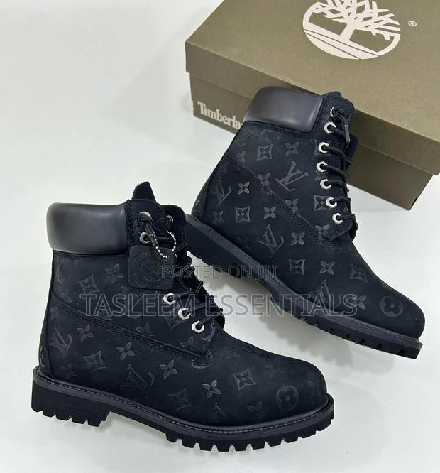 Timberland Boots · Photo 2