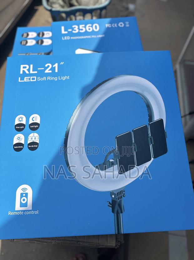Brand New 21inch Ring Light With Stand · Photo 1