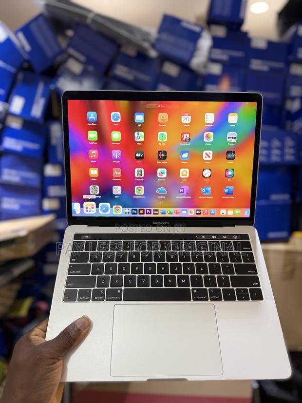 Laptop Apple MacBook Pro 2019 8GB Intel Core i5 SSD 256GB · Photo 4