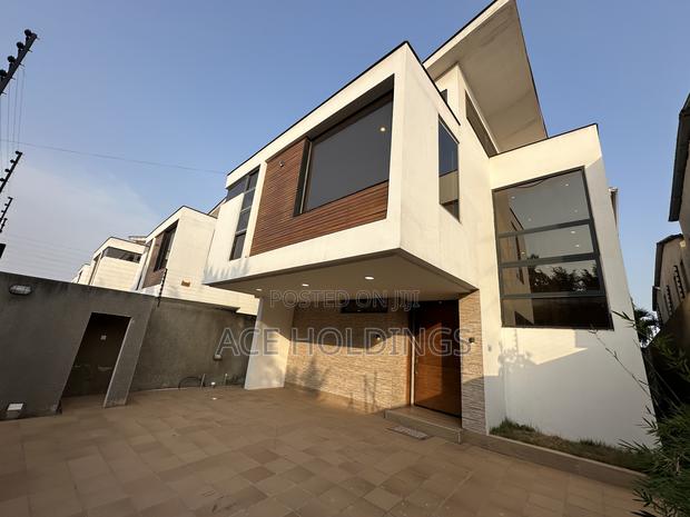 4bdrm House in Adjiringanor, Adjiriganor for sale · Photo 1