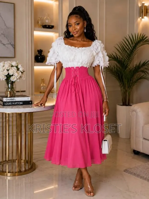 Lady’s Wear · Photo 1