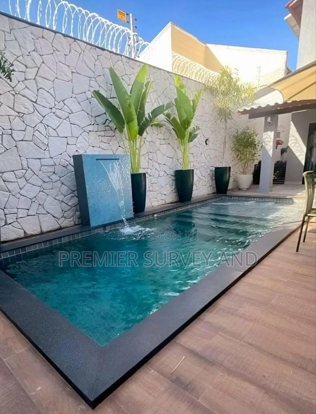 Luxury Swimming Pools · Photo 3