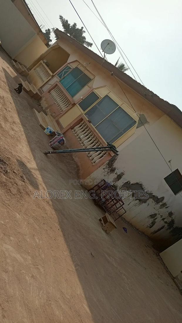3bdrm House in Alorex, Oyarifa for sale · Photo 3