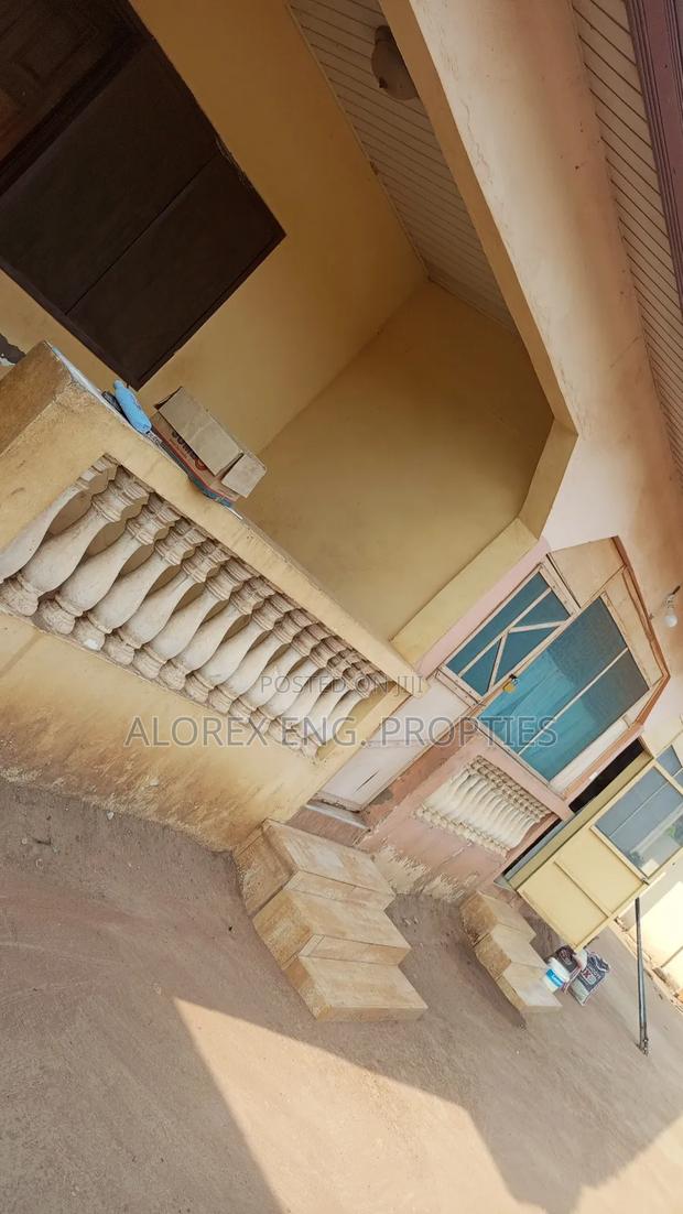 3bdrm House in Alorex, Oyarifa for sale · Photo 5
