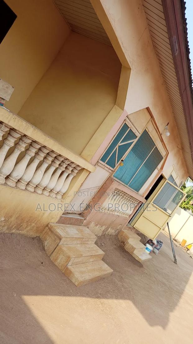 3bdrm House in Alorex, Oyarifa for sale · Photo 6