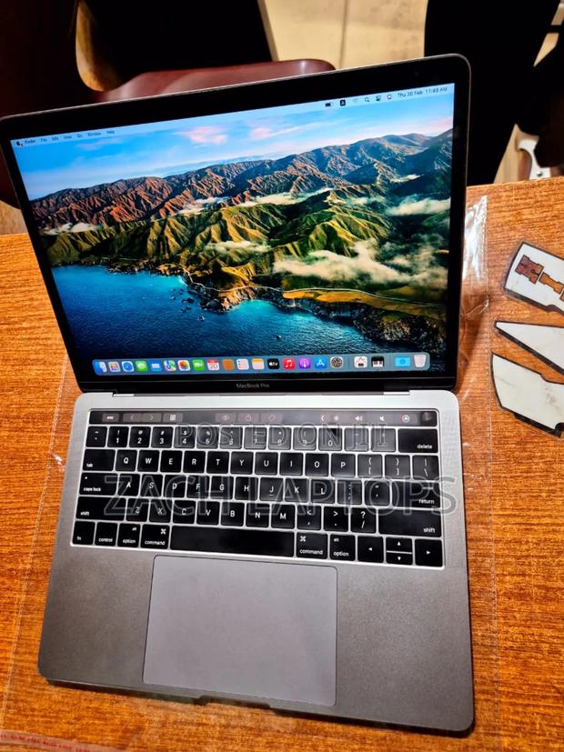 Laptop Apple MacBook Pro 2017 16GB Intel Core i7 SSD 512GB · Photo 3
