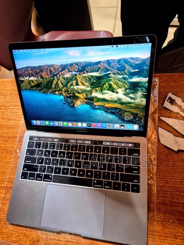 Laptop Apple MacBook Pro 2017 16GB Intel Core i7 SSD 512GB · Photo 4
