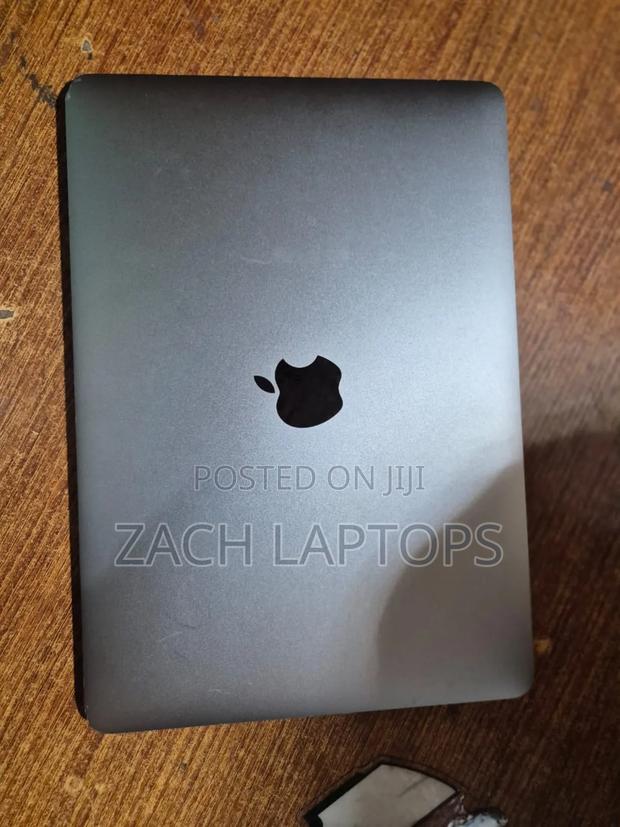 Laptop Apple MacBook 2016 8GB Intel Core M SSD 512GB · Photo 4