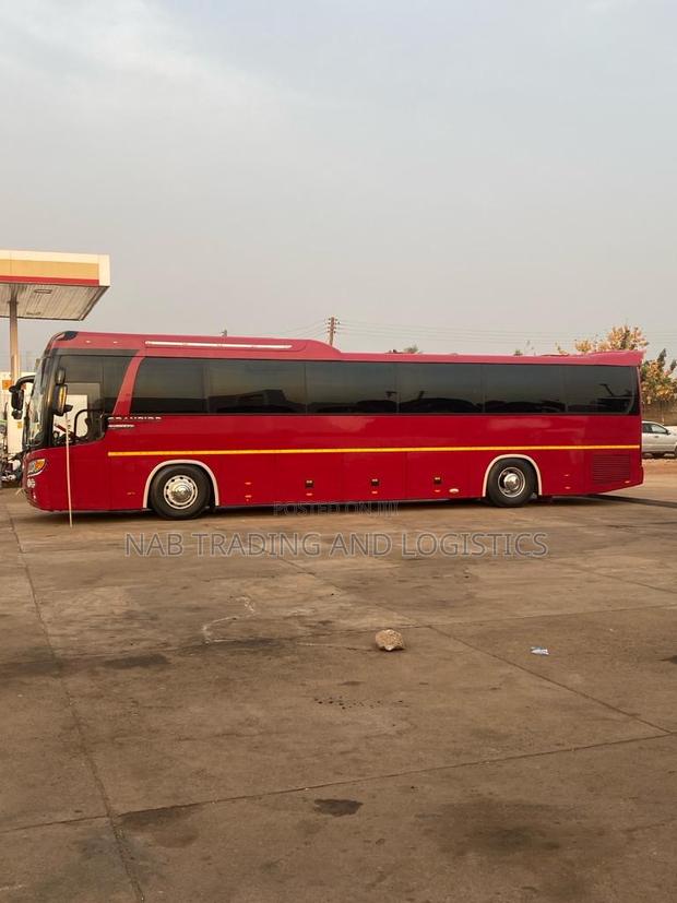 Vans and Busses for Rent · Photo 5