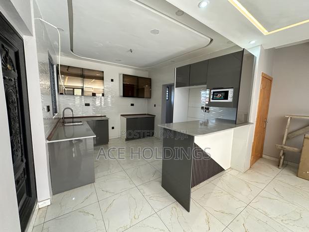 3bdrm Townhouse/Terrace in Lakeside for sale · Photo 3
