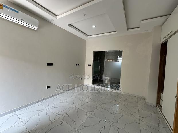 3bdrm Townhouse/Terrace in Lakeside for sale · Photo 8