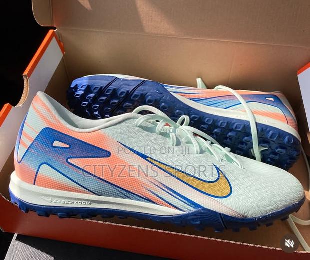 Astroturf /Gym Nike Football Boot · Photo 4