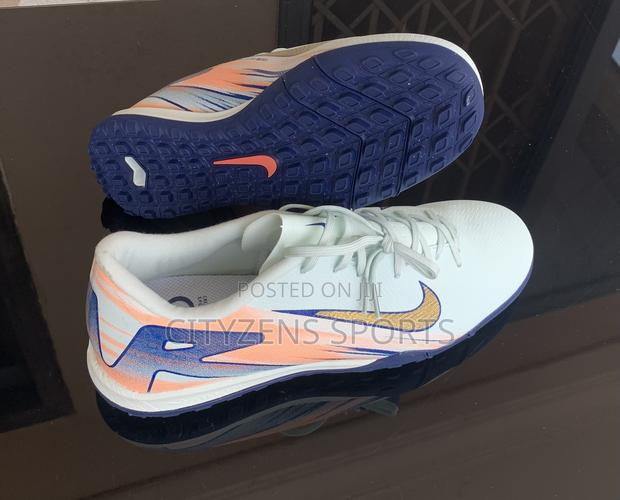 Astroturf /Gym Nike Football Boot · Photo 3