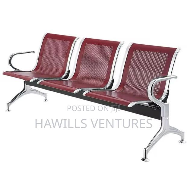 Airport Waiting Chair · Photo 1