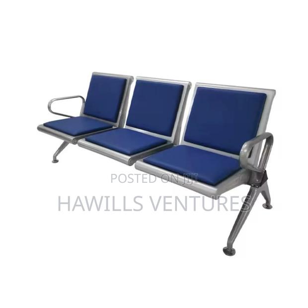 Airport Chair · Photo 1