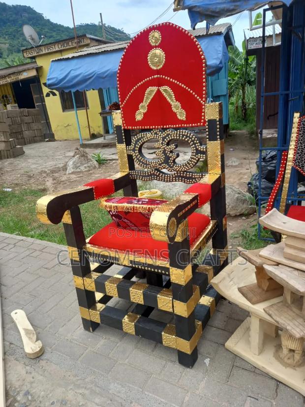 Traditional Stools · Photo 2