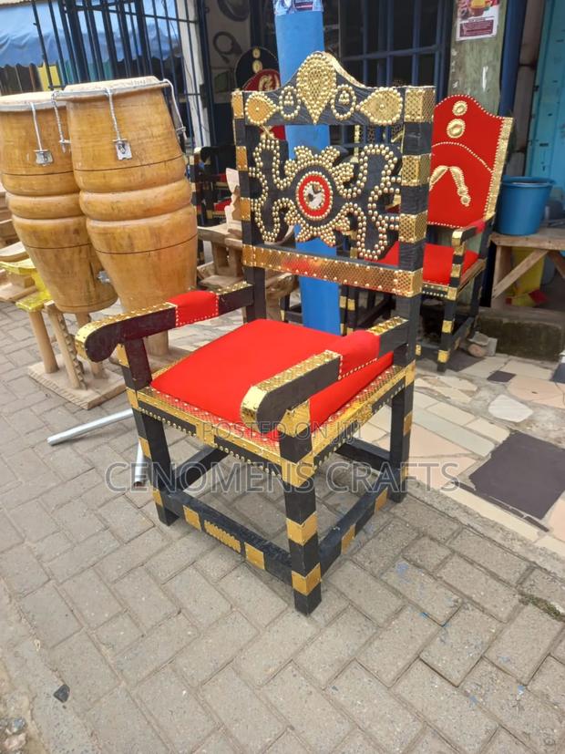 Traditional Stools · Photo 5