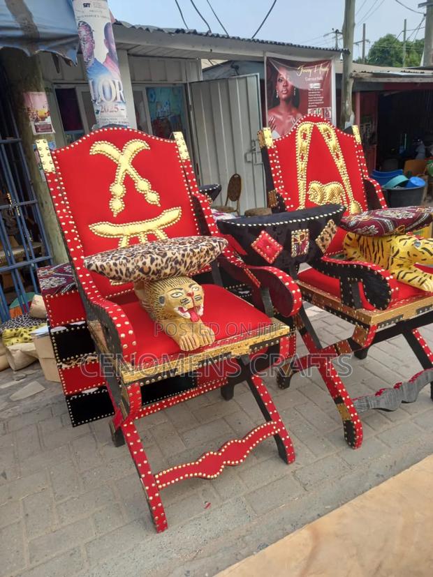 Traditional Stools · Photo 7