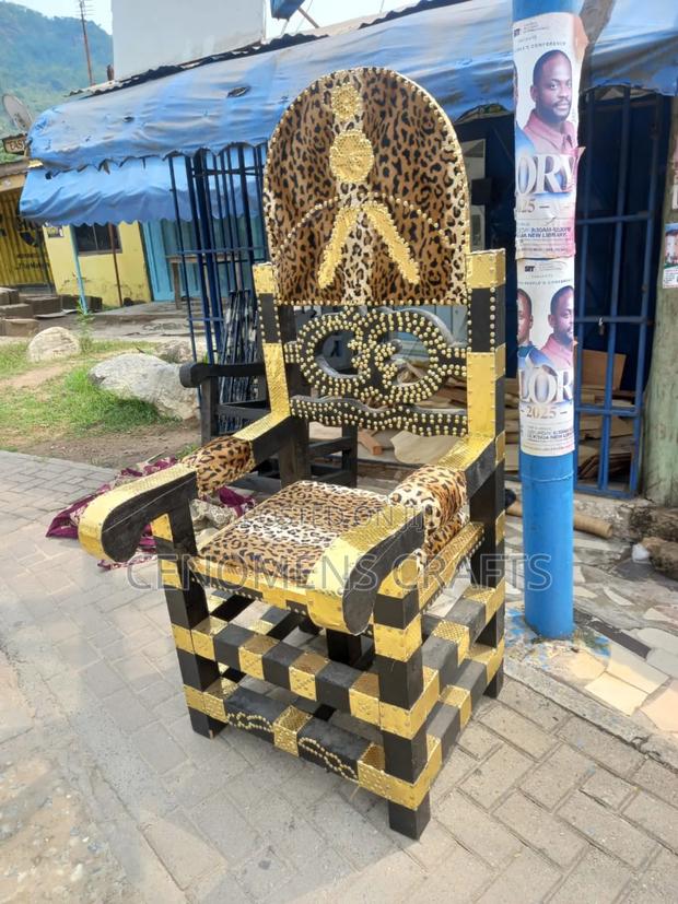 Traditional Stools · Photo 8