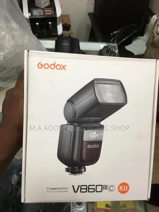 Godox V860III: Capture Stunning Images, Every Time. · Photo 1