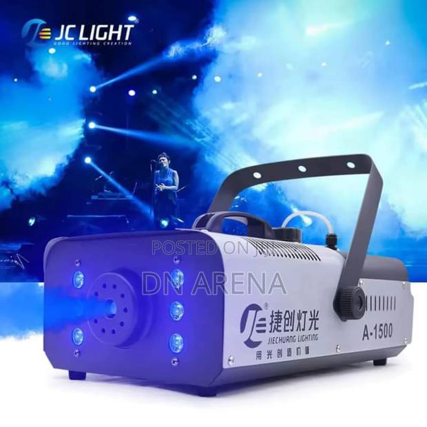 Commercial RGB Smoke Machine With Led Light 1500 Watts · Photo 2