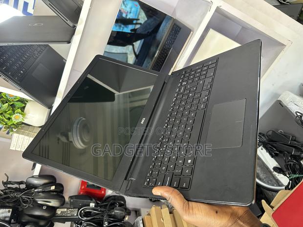 Laptop Dell Inspiron 15 8GB Intel SSD 128GB · Photo 6