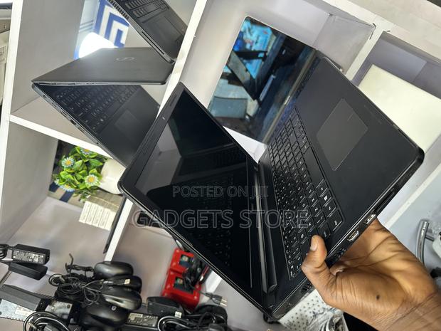 Laptop Dell Inspiron 15 8GB Intel SSD 128GB · Photo 5