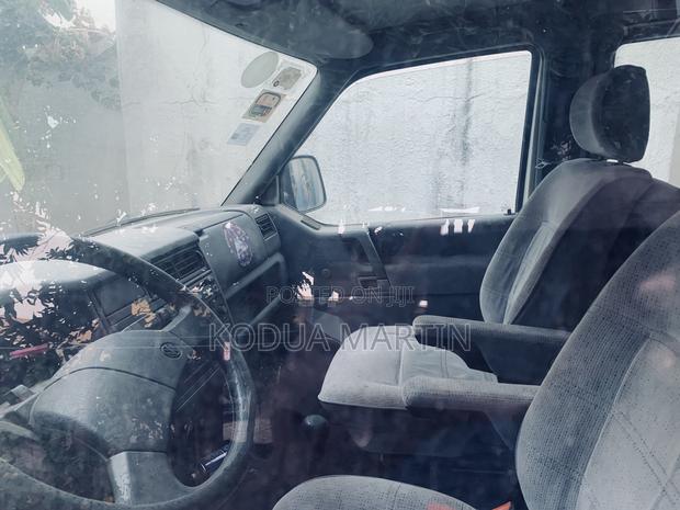 Volkswagen Transporter 2007 White · Photo 5