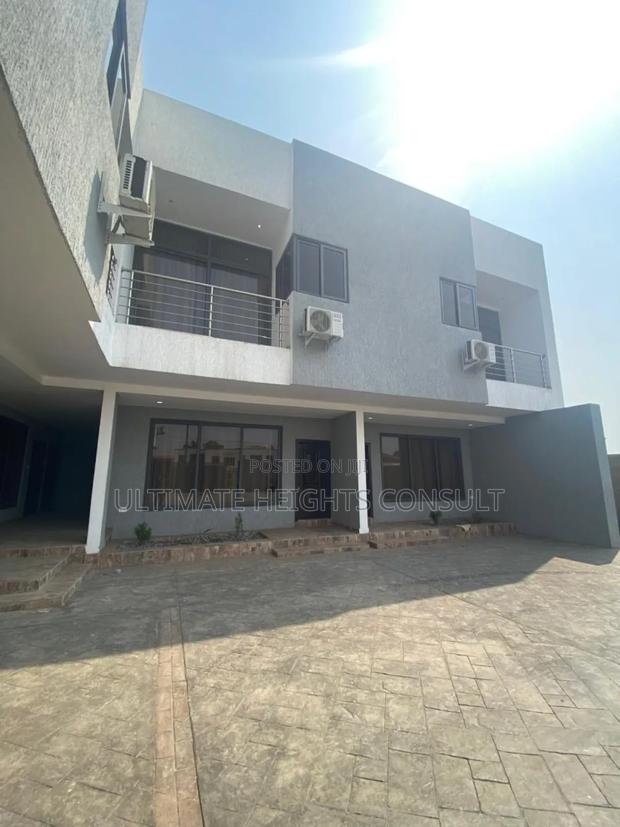 Furnished 2bdrm Apartment in Abelemkpe for rent · Photo 2
