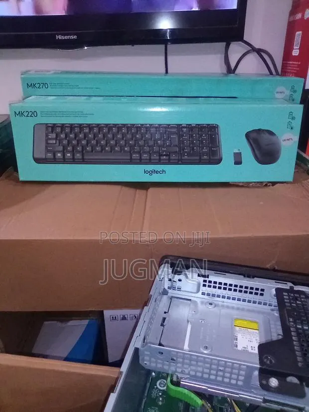 Logitech Keyboard MK220 · Photo 1