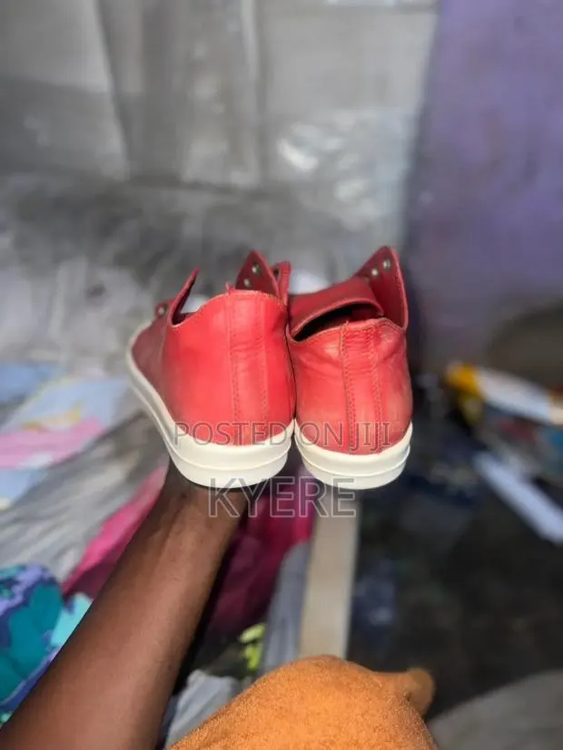 Drifted Rick Owen-Red and White · Photo 1