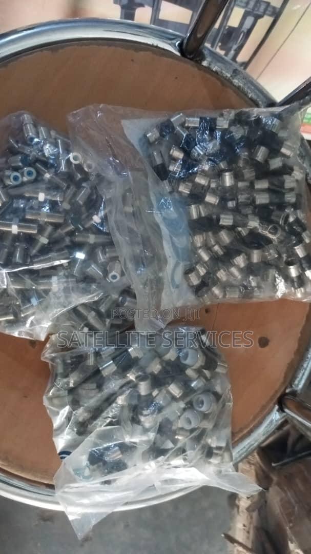Connectors Plugs · Photo 2
