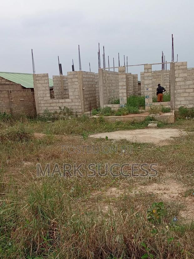 6bdrm Duplex in Kasoa for sale · Photo 5