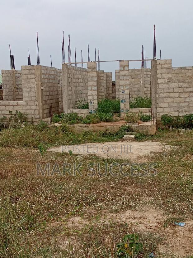 6bdrm Duplex in Kasoa for sale · Photo 7