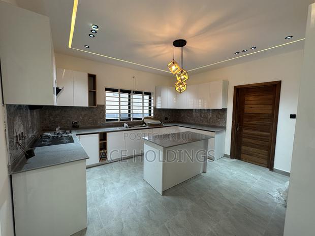 3bdrm House in Oyarifa for sale · Photo 2