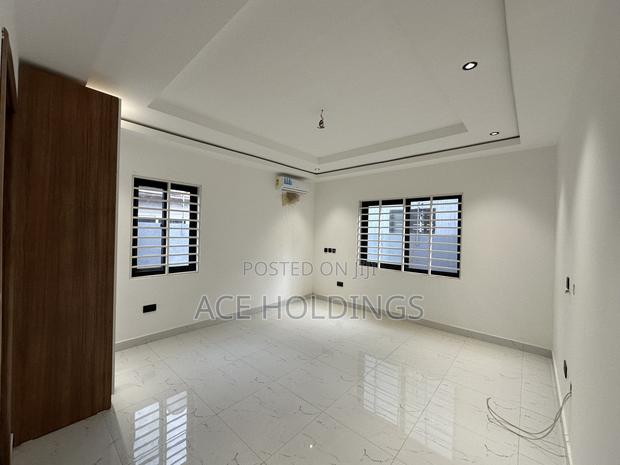 3bdrm House in Oyarifa for sale · Photo 4