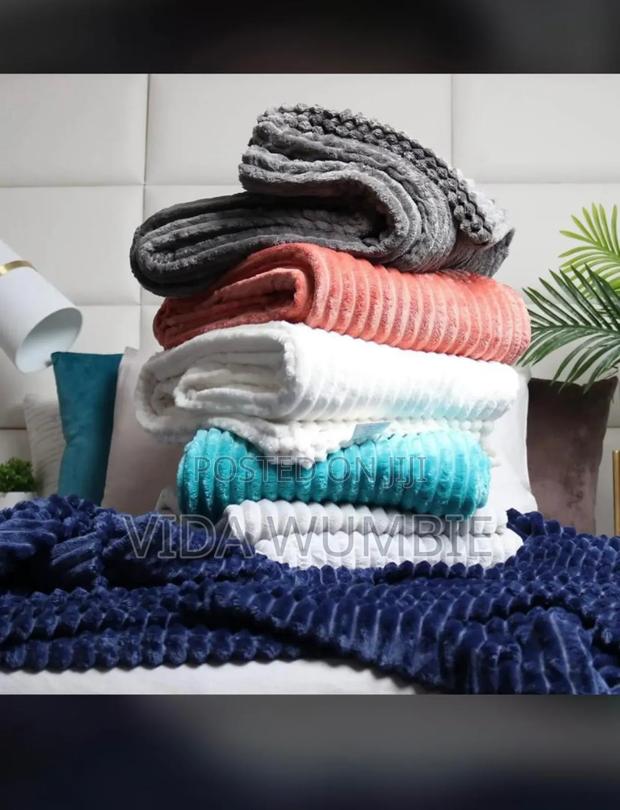 Luxury Thick Soft Cotton Throw Blanket ( in Diff Colors · Photo 1