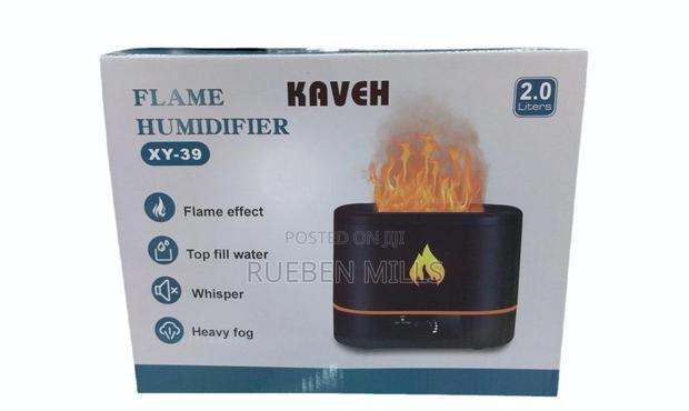 Large Size 2.0 Litres Plastic Flame Diffuser Humidifier · Photo 1