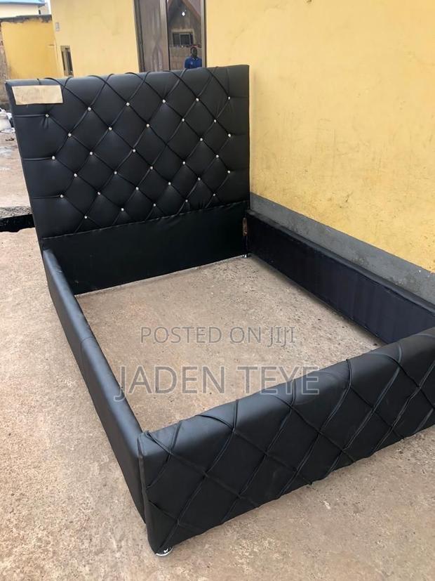 Doable Bed for Sale · Photo 2