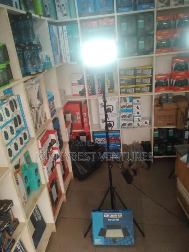 Pro Led 600 Light Led 600 Rechargeable Video Light · Photo 1