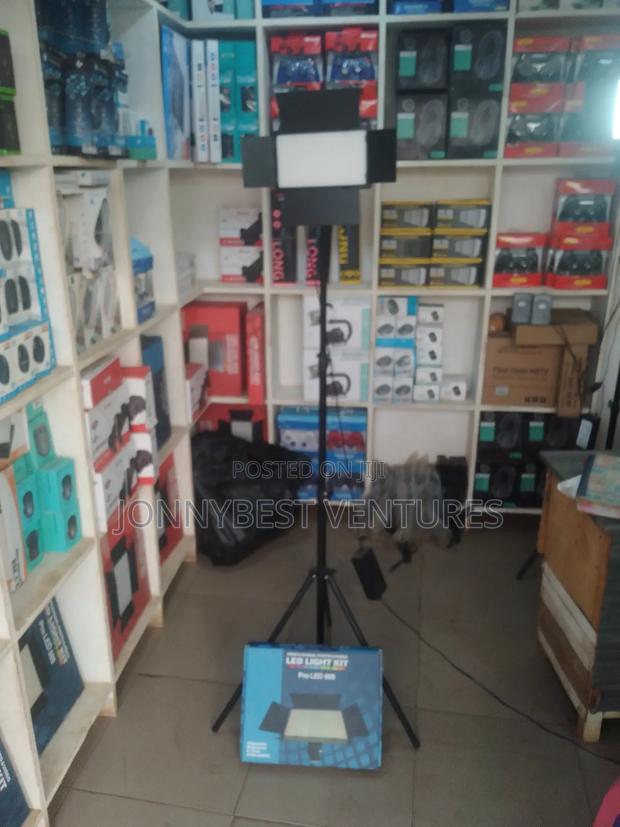 Pro Led 600 Light Led 600 Rechargeable Video Light · Photo 3
