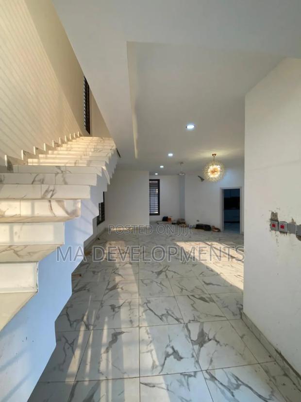 3bdrm Duplex in Madev Realty, Achimota for sale · Photo 8