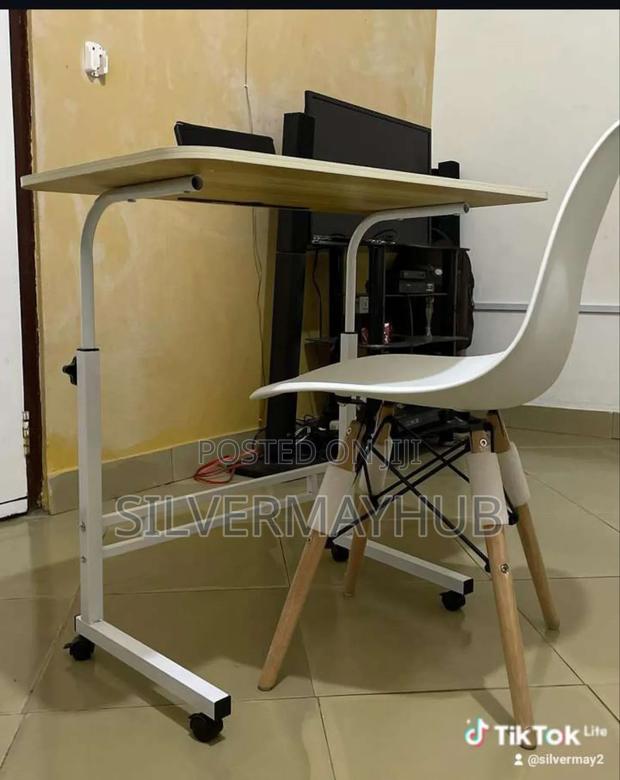 Height Adjustable Laptop Desk · Photo 3