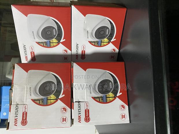 Hikvision / 5mp Dome Camera Smart Hybrid Light With Mic · Photo 1