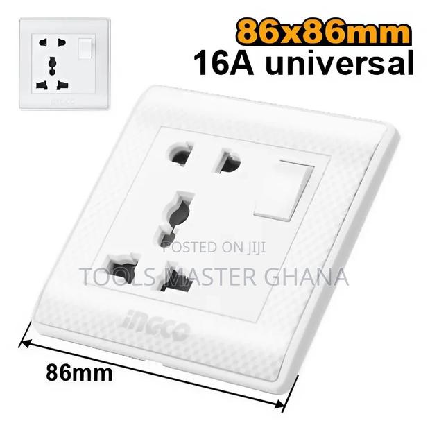 Universal Socket With Switch - Hesst1116a · Photo 1