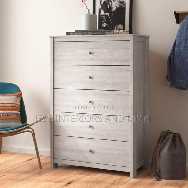 5-Drawer Dresser (Grey) · Photo 1