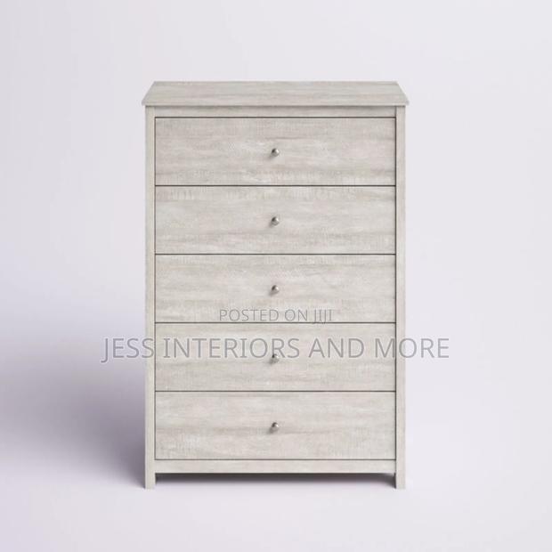 5-Drawer Dresser (Grey) · Photo 2